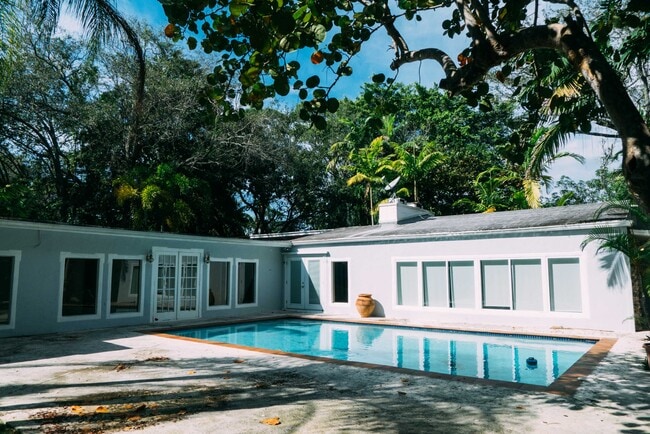 Photo - 5805 SW 81st St House