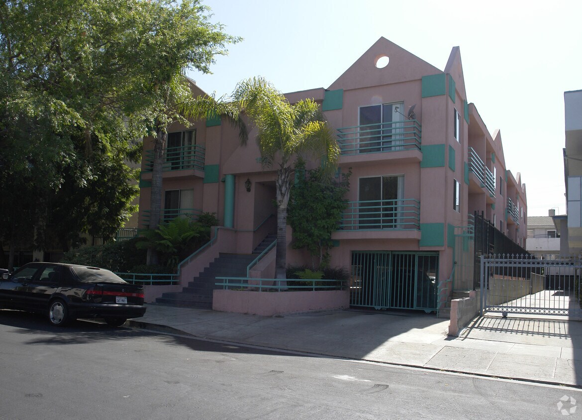 St. Andrews Pl. Apartments Apartments in Los Angeles, CA