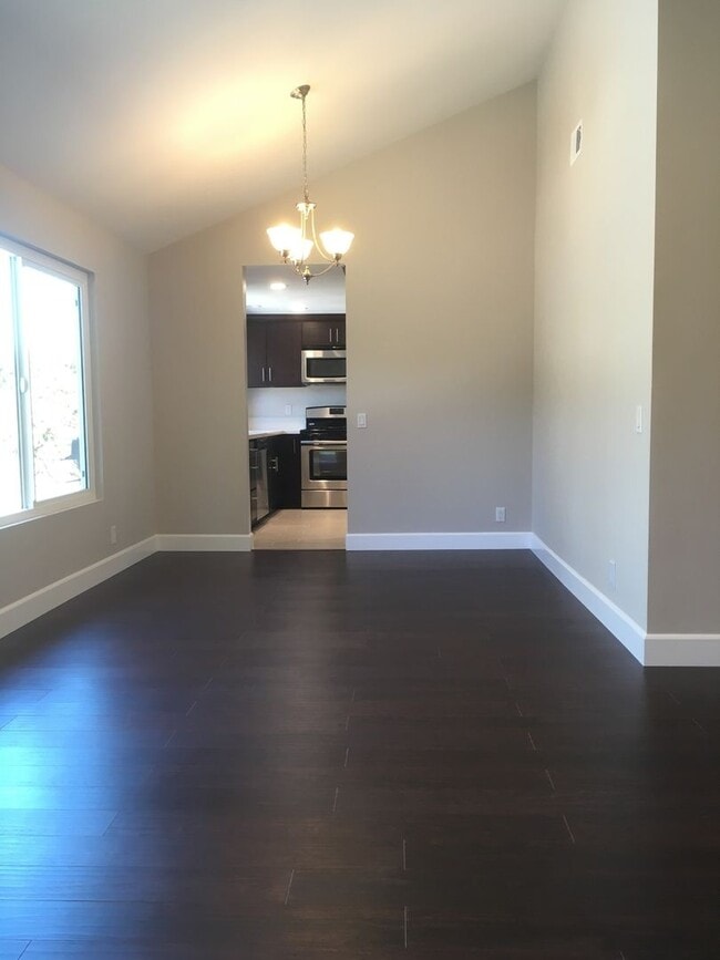 Foto del edificio - Single Story Stunner!