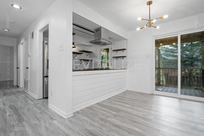 Foto del edificio - 2739 Knollwood Dr