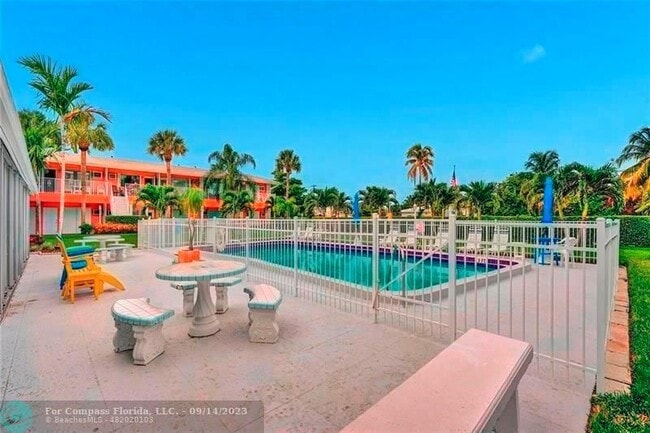 Foto del edificio - 3212 SE 8th St