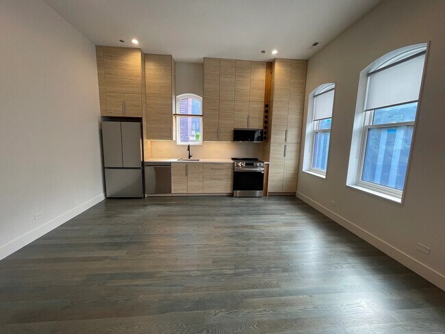 Foto del edificio - 1057 N Wolcott Ave
