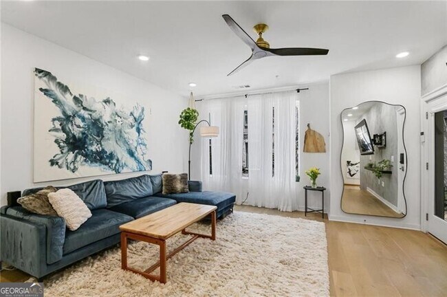 Foto del edificio - 391 Pratt Dr S E