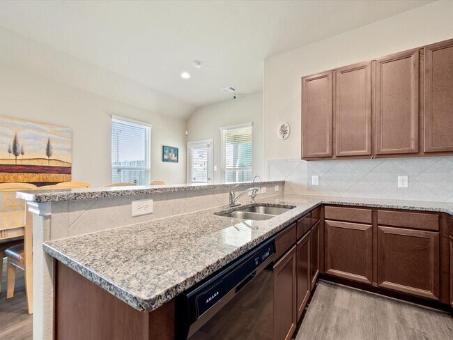 Building Photo - 7630 Merrylands Dr