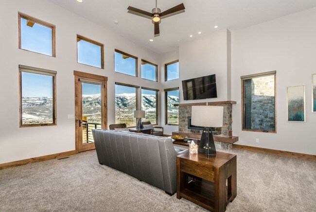 Building Photo - 5161 Moose Hollow Dr