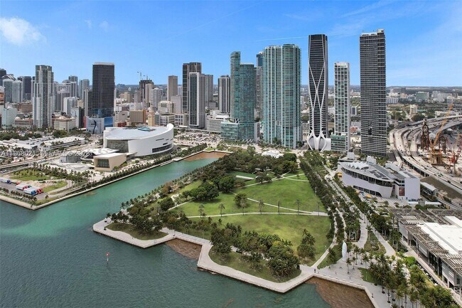 Foto del edificio - 888 Biscayne Blvd