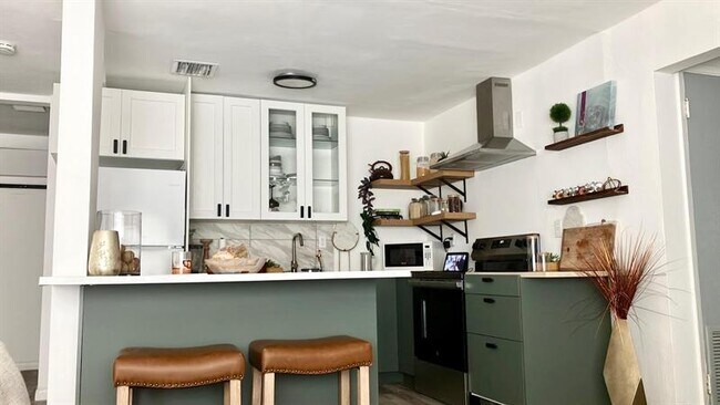 Foto del edificio - 2500 NE 16th Ave