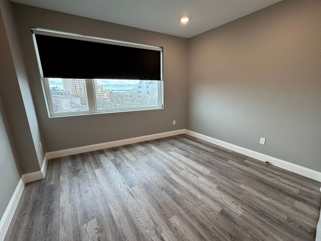 Building Photo - 210 Shirley Ave