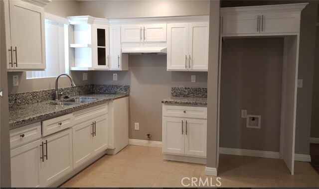 Building Photo - 2051 W Florence Ave