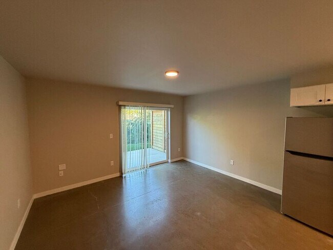 Foto del edificio - 2915 Waverly Dr SE