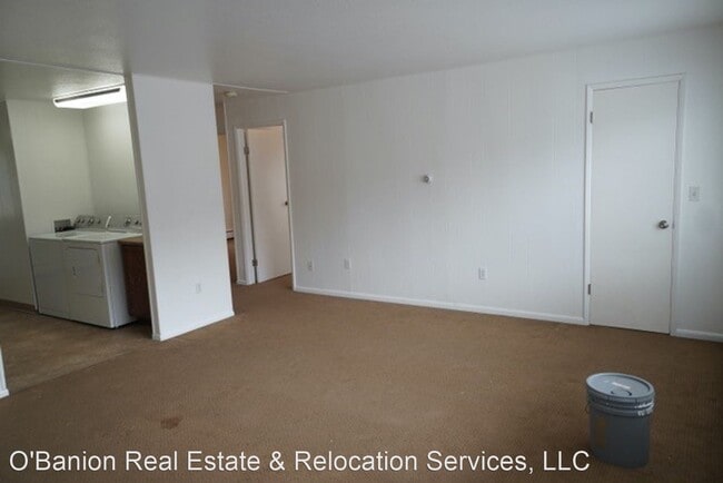 Building Photo - 453 Oklahoma St
