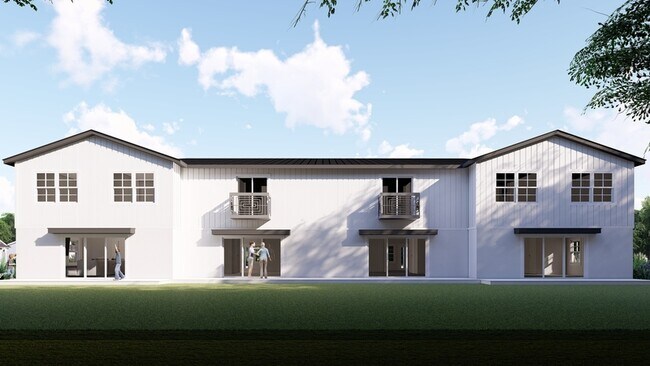 Building Photo - 1545 E Fort King St