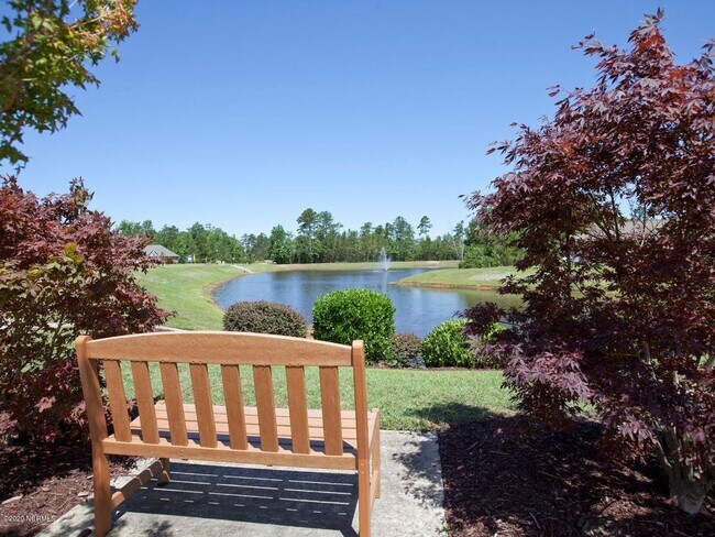 Foto del edificio - 3 bedroom, 2 bathroom single story home ne...
