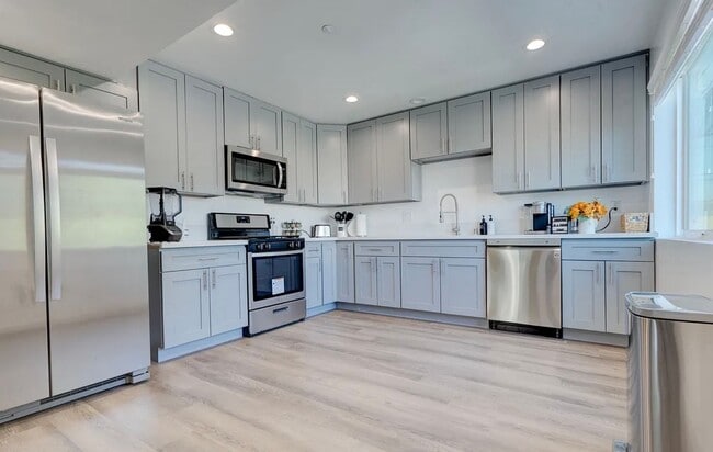 Photo - 1875 W 20th St Apartment