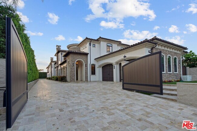 Foto del edificio - 20101 SW Cypress St