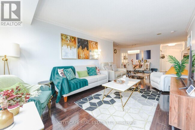 Photo du bâtiment - 25 Kingsbridge Garden Cir