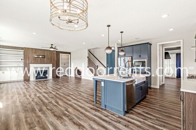 Foto del edificio - Coming Soon! Charming 4-Bed Home in Nobles...