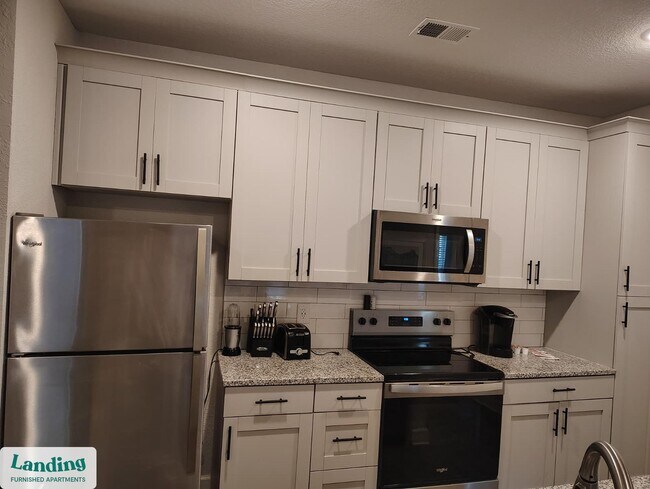 Foto del edificio - 120 SW 148th Dr