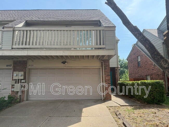Building Photo - 9121 E 69th Pl