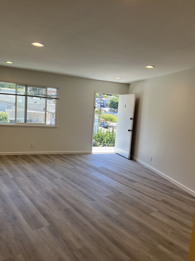 Building Photo - 685 San Bruno Ave