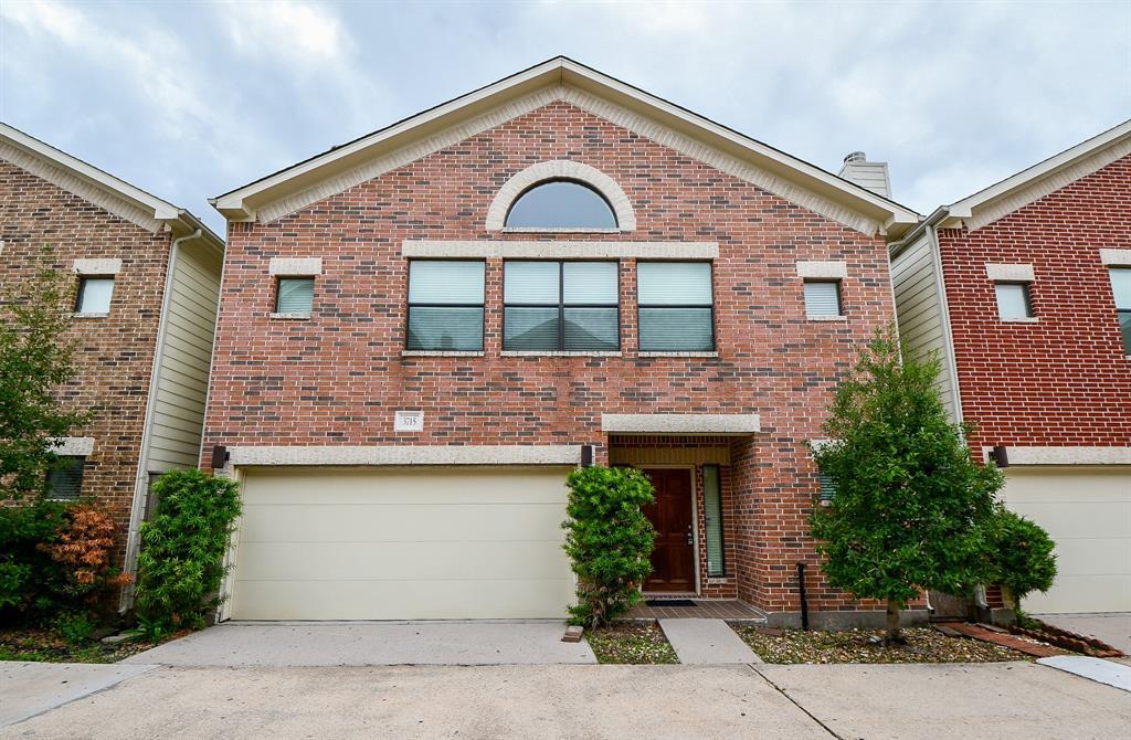 Foto principal - 3715 Main Plaza Dr