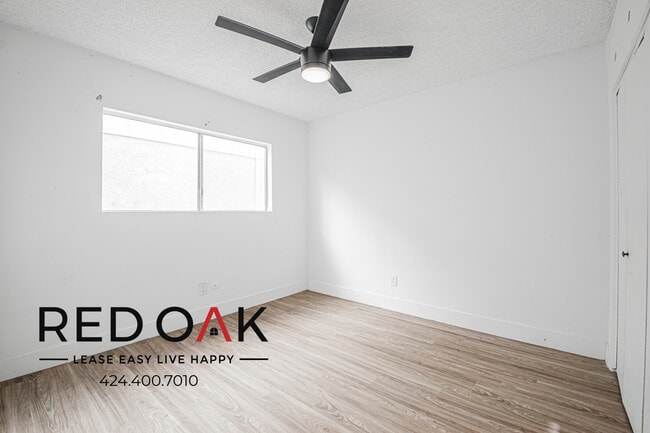 Foto del edificio - 663 W 13th St