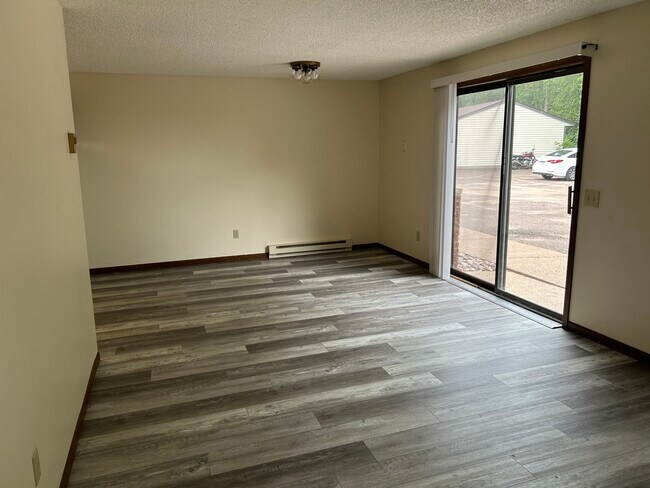 Foto del edificio - 2908 Birch St