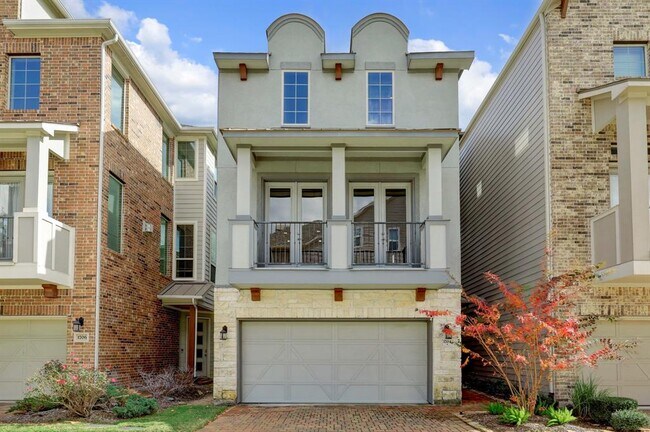 Building Photo - 1704 Oak Leaf Pass Dr