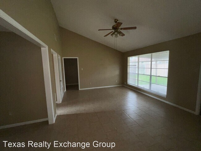 Foto del edificio - 4 br, 2 bath House - 7429 Piper