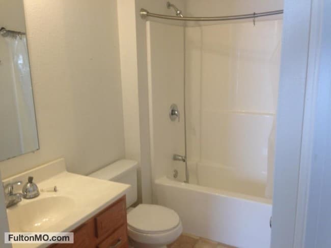 Building Photo - 211 North Main Apartment P