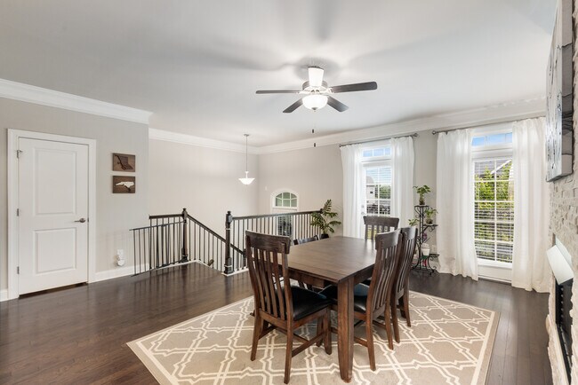 Foto del edificio - 4137 Butler Dr