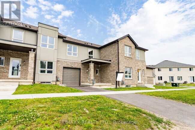 Building Photo - 39 Perenack Ave