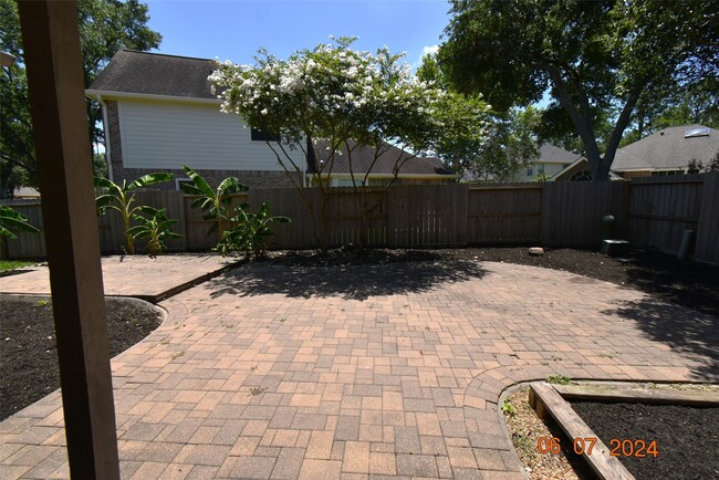 Foto del edificio - 1626 Diamond Brook Dr