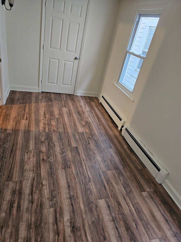 Building Photo - 2428 3rd Ave