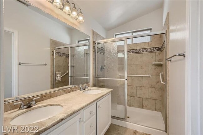 Building Photo - Charming Single-Story Home in Gated Community with Resort-Style Amenities!