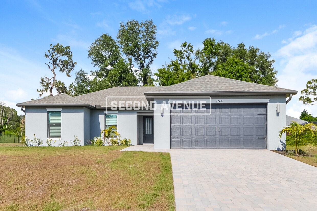 Foto principal - 1760 Tripoli St