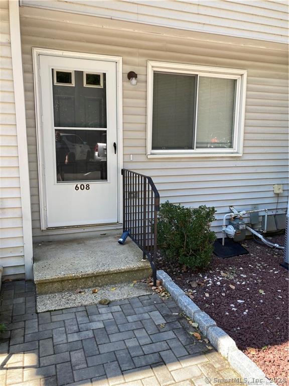 273 Derby Ave Unit 608, Derby, CT 06418 Condo for Rent in Derby, CT