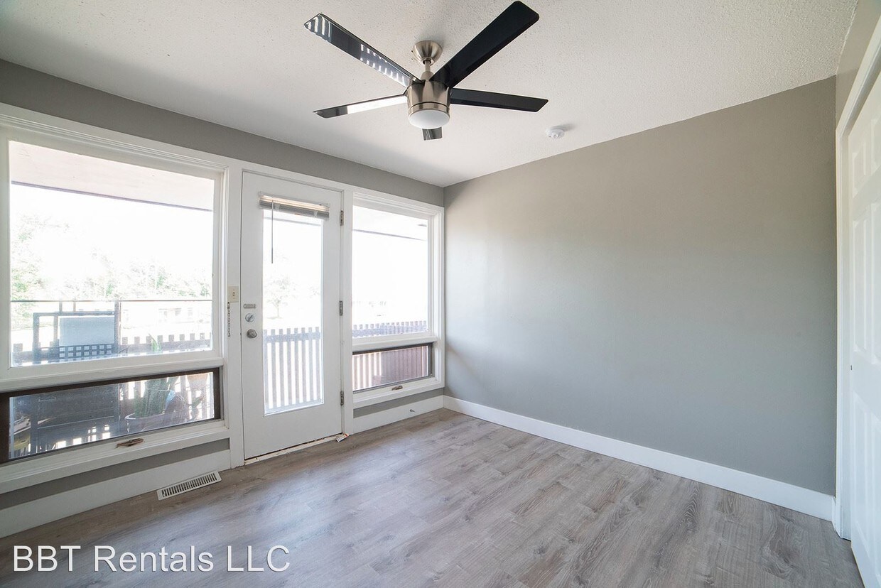 2 br, 1 bath House - 2727 Hubbell Avenue A - 2 br, 1 bath House - 2727  Hubbell Avenue A