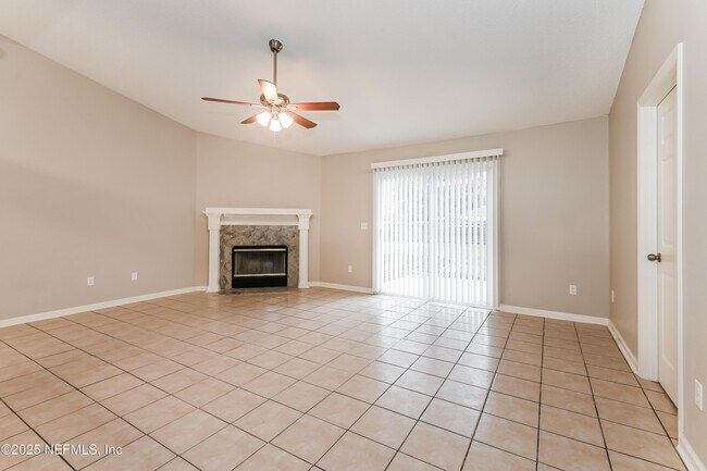 Foto del edificio - 12484 N Windy Willows Dr