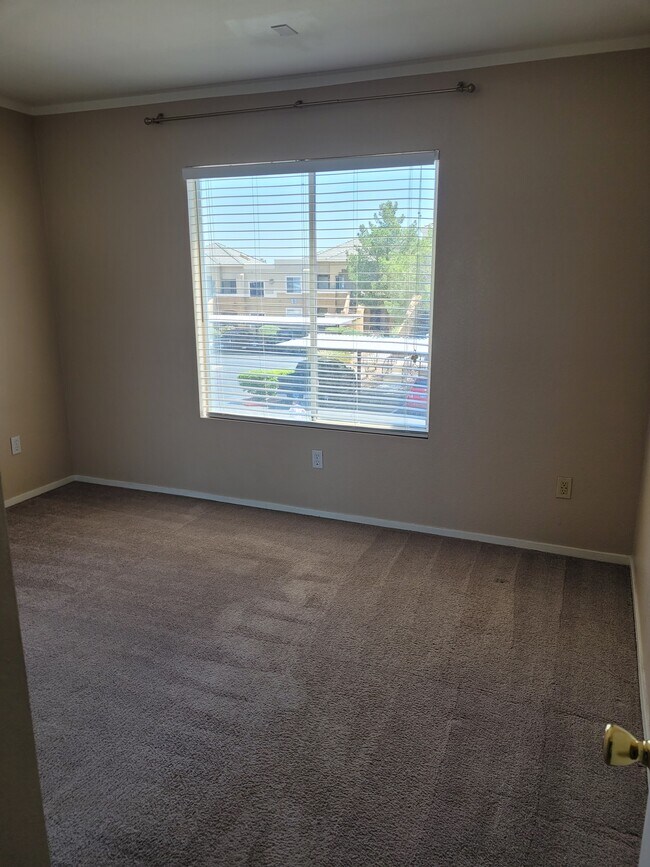 8070 W Russell Rd Unit 2113, Las Vegas, NV 89113 Condo for Rent in Las Vegas, NV