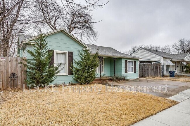 Foto del edificio - 3024 8th Ave