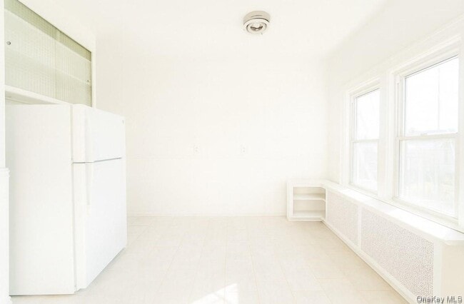 Building Photo - 194 Summit Ave