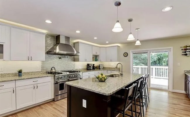 Building Photo - 1016 Chamberwell Ave