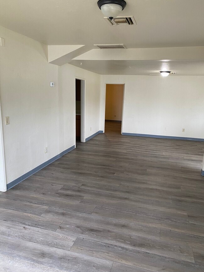 Living and Dining - 733 E Palo Verde Dr