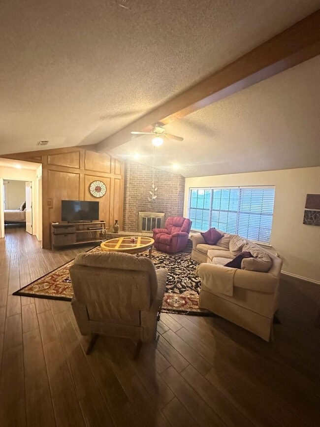 Foto del edificio - Fully Furnished 2 Bed 2 Bath