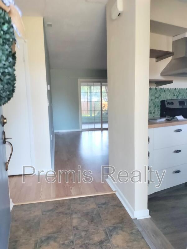 Foto del edificio - 6764 297th Ave N