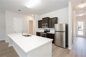 Building Photo - 625 Everett Ln