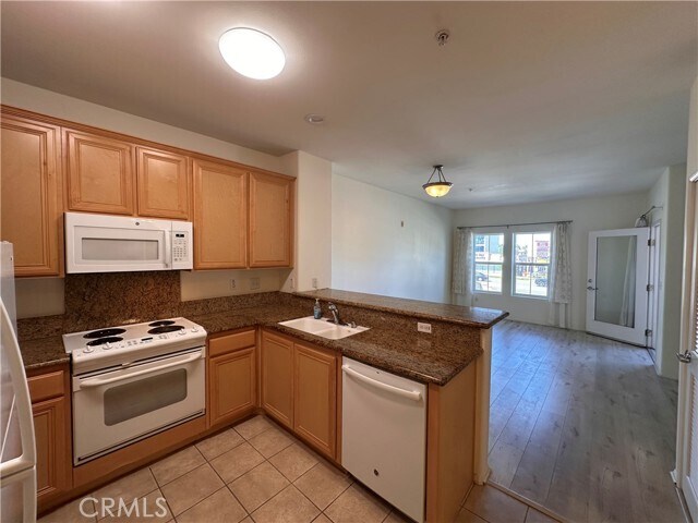 Foto del edificio - 3550 Torrance Blvd