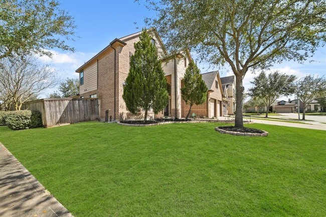 Building Photo - 6503 Loralie Ln