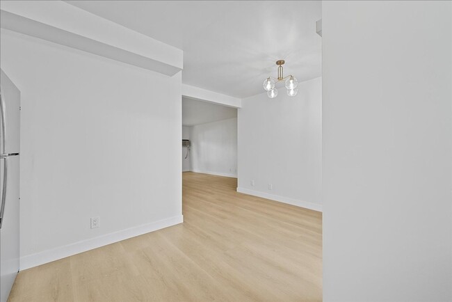 Foto del edificio - Welcome To Your New North Hollywood Apartm...